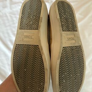 TOMS Men's Casual Shoes - Tan